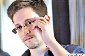 Edward Snowden 17-7-13m