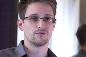 Edward Snowden 2-7o