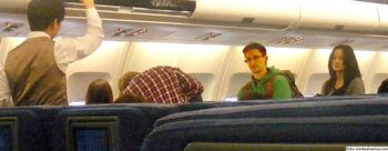 Snowden recibió el documento que le permite abandonar el aeropuerto de Moscú