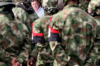 Conflicto colombiano ha causado unas 220.000 muertes y 25.000 desaparecidos