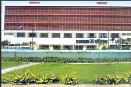 Senado aprueba Ley de Salarios