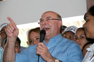 Hipolito Mejia 19-13