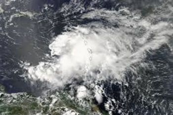 La tormenta «Chantal» se desvanece y degenera en onda tropical