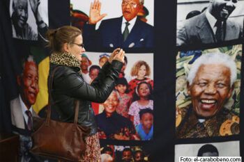 Nelson Mandela está «cada día más fuerte», asegura su nieto
