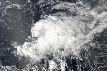 La tormenta Dorian avanza poco organizada hacia Antillas menores