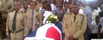 Sepultan con honores restos de la teniente Suleyca Ponciano