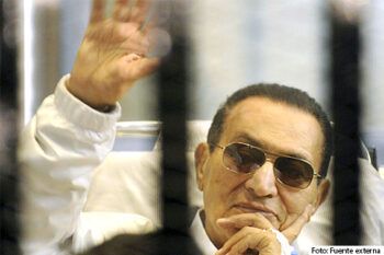 Mubarak saldrá de la cárcel de forma inminente tras la luz verde de la Fiscalía