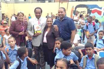Zorrilla Ozuna encabeza jornada de apoyo a la Educación