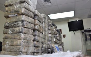 Ocupan 343 kilos de droga e incautan US$1 millón
