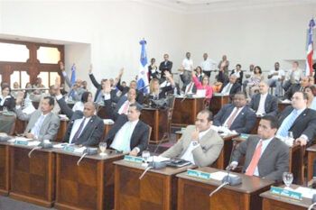 Resapaldan el continuismo en Sala Capitular del ADN
