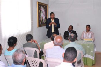 Capacitan entidades evangélicas de Santiago