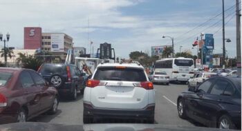 Usuarios de las redes preocupados por creciente circulación de vehículos sin placas