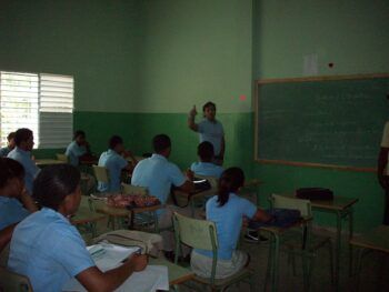 Los estudiantes de tanda extendida aprenden mas?