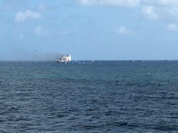 Se incendia ferry en la costa del Viejo San Juan que iba desde RD