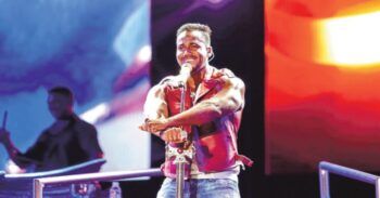 No solo Romeo Santos se ha quillado con el publico en el país