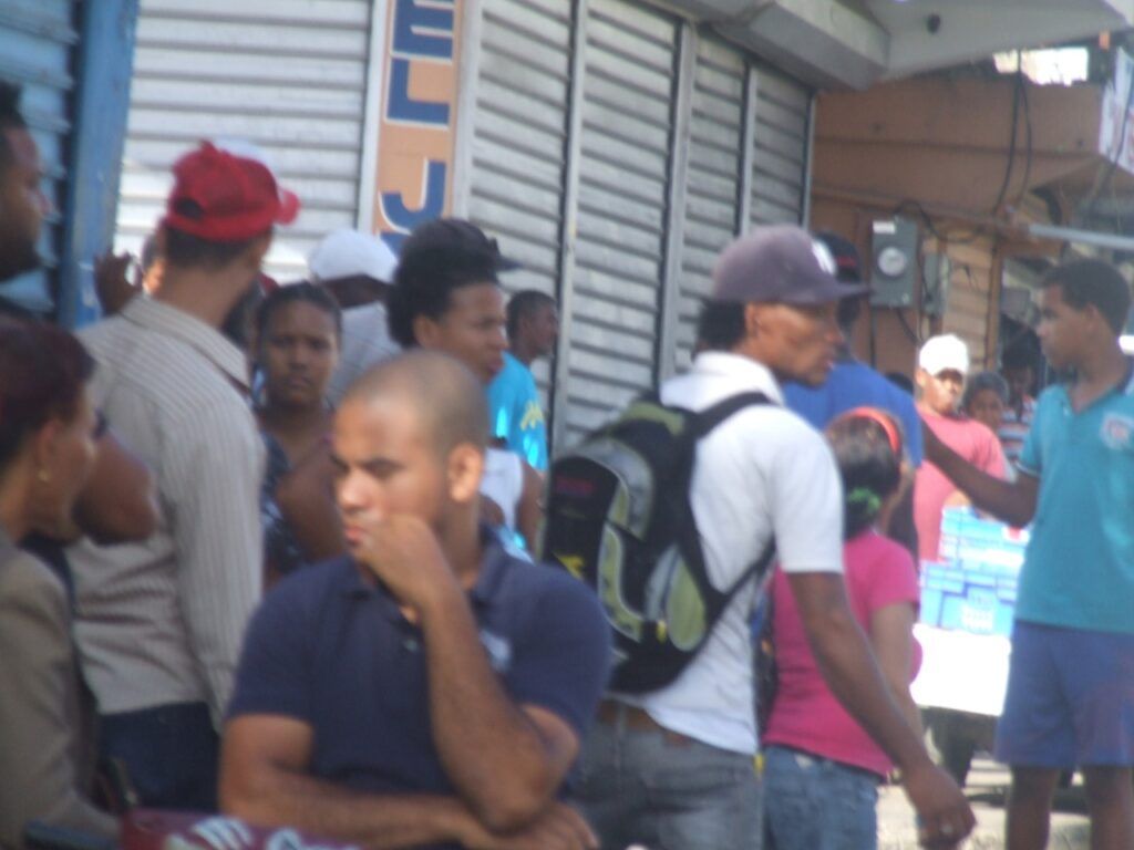 Se cumple en más de un 60% paro de 12 horas en Los Alcarrizos