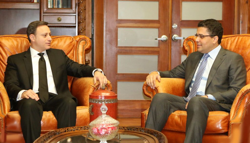 El procurador Jean Rodríguez, y el alcade David Collado hacen alianza