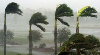 Sistema tropical podría convertirse en ciclón en las próximas 48 horas