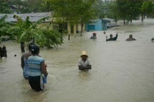 Personas salieron de sus hogares.
