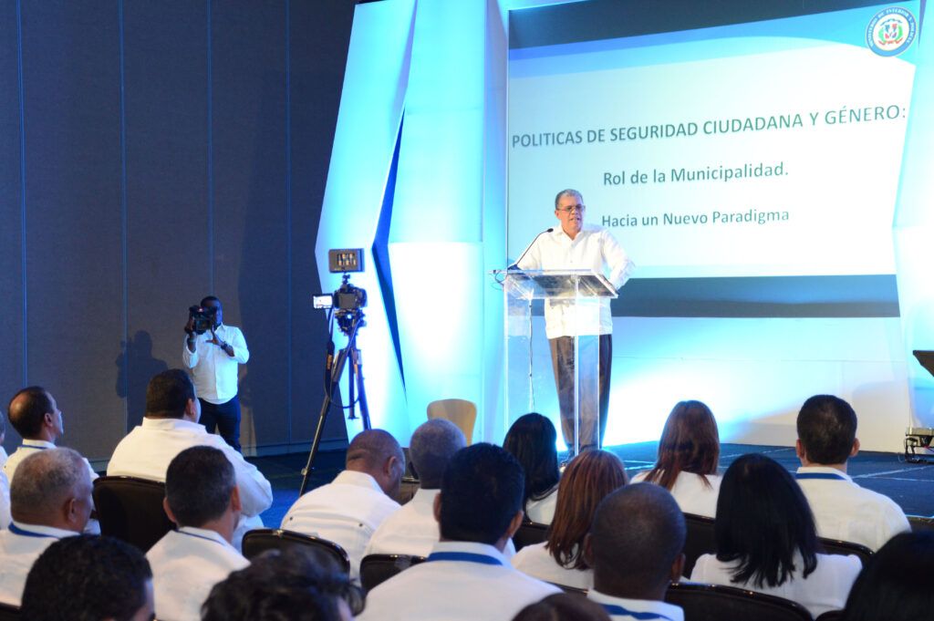 Amarante Baret dice alcaldes son fundamentales para fortalecer la seguridad ciudadana