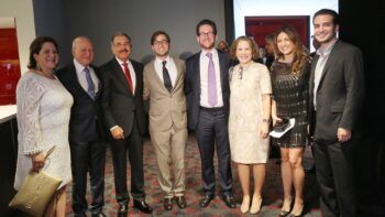 Danilo asiste a apertura Downtown Center; inversionistas confían en crecimiento del país