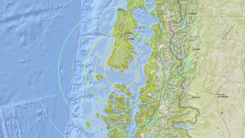 Alerta de tsunami tras un terremoto de magnitud 7,7 en el sur de Chile