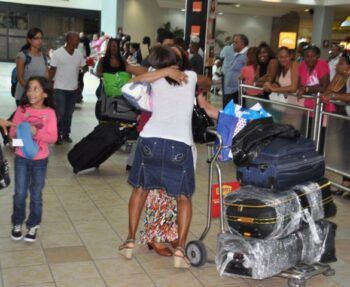 Dominicanos ausentes gastan más en el país que los turistas