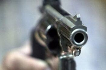 Mujer embarazada pierde la vida en tiroteo