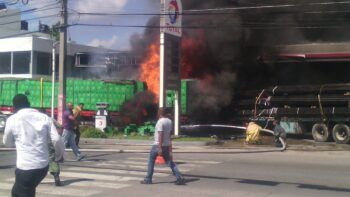 Incendio en estación de combustible de la 27 de Febrero