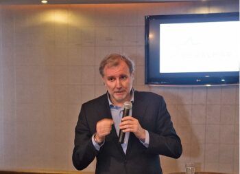 Señalan las claves para gestionar la empresa del futuro