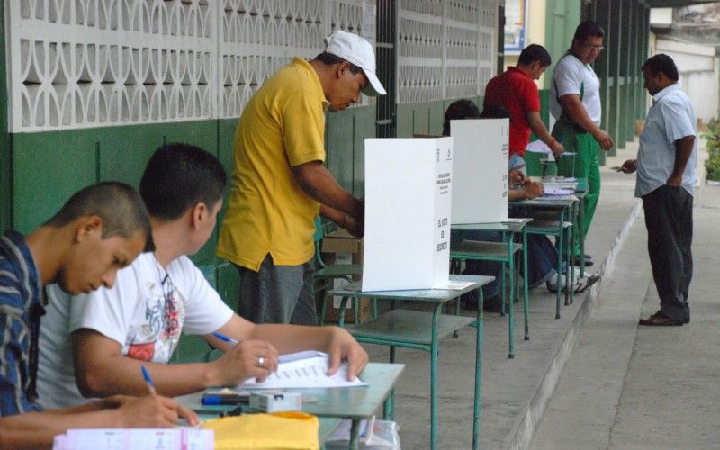 Llaman a Ecuatorianos en RD votar en embajada