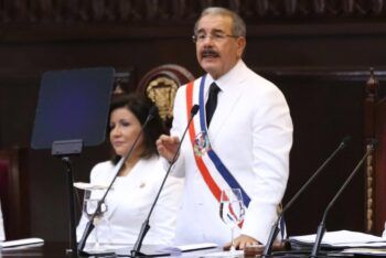 Aumento en un 100% a los  Policía