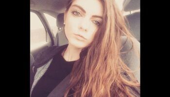 Por ser demasiado linda la botaron del trabajo