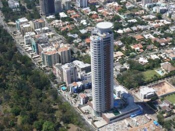 Eury Cabral niega resida en la Torre Caney