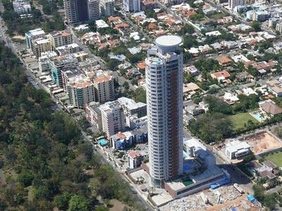 Eury Cabral niega resida en la Torre Caney