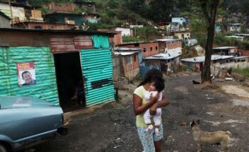 Venezuela supera a Haití como el país más pobre de América Latina