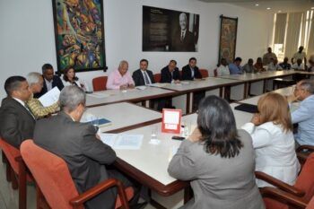 Mañana discutirán  aumento de salario para sector privado