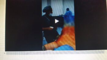 (VIDEO) Despiden enfermeras por baile durante operación