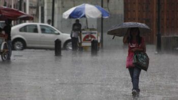 Onda tropical y Vaguada provocan lluvias este domingo en República Dominicana