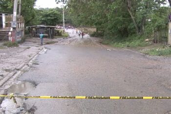 Manoguayabo incomunicados del batey Bienvenido hacia La Pared de Haina