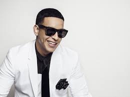 (VIDEO) Daddy Yankee Pasa El Susto de Su vida En Plena Entrevista.
