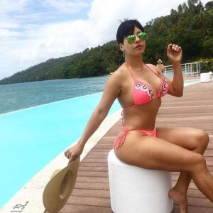 Le tiran los trapitos al Sol a la Condesa