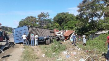 Accidente en la 6 de Noviembre deja un muerto y dos heridos