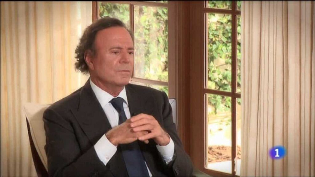Prueba paternidad señala que Julio Iglesias tiene un hijo secreto de 40 años