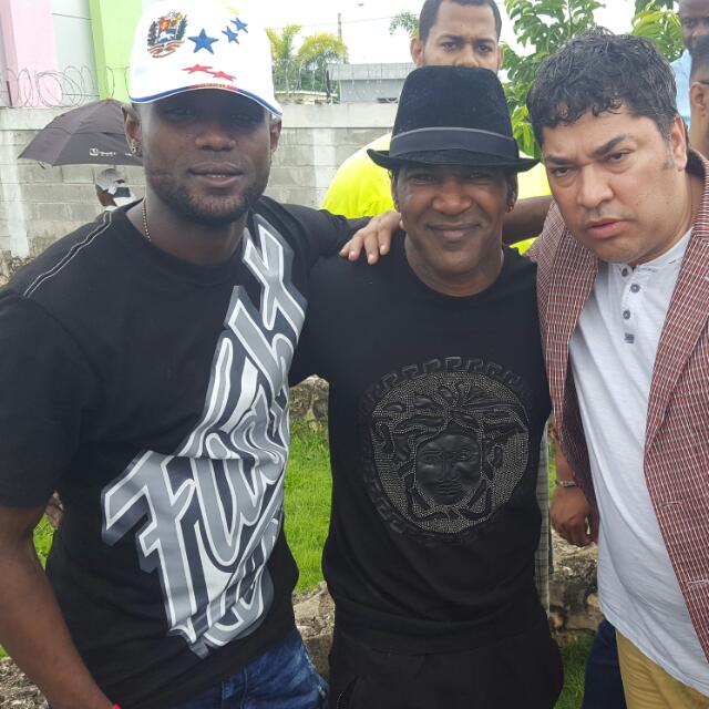 El Pacha visita a Omega en La Victoria