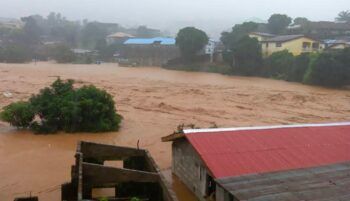 Más de 300 muertos en África tras inundaciones