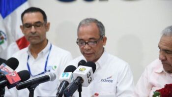 Gobierno no pagará un centavo adicional al consorcio que construye Punta Catalina