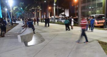 Ayuntamiento entrega primera etapa remodelación del Malecón de Santo Domingo.