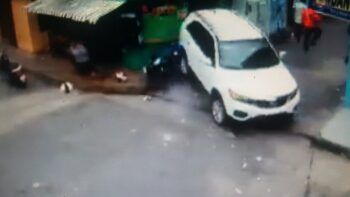 (Video) impresionante choque en Los Praditos