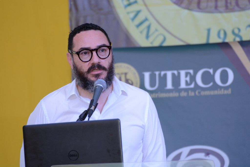 Experto en cierres mineros de Barrick presenta casos de éxito